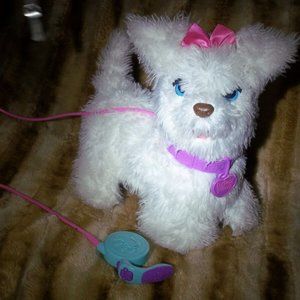 Furreal friends get up gogo my walkin pup pet
